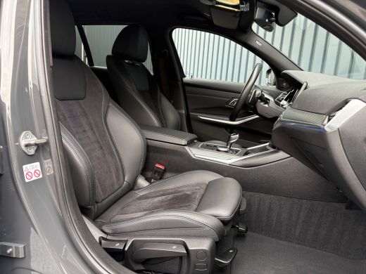 BMW 3 Serie Touring M340i xDrive | Laser | 360 Camera | Trekhaak | Harman/Kardon | Head Up | Dodehoek sensore... ActivLease financial lease