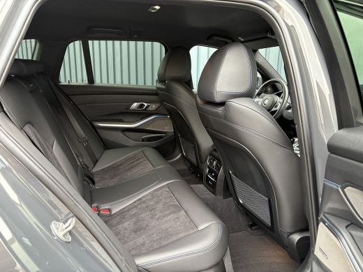 BMW 3 Serie Touring M340i xDrive | Laser | 360 Camera | Trekhaak | Harman/Kardon | Head Up | Dodehoek sensore... ActivLease financial lease