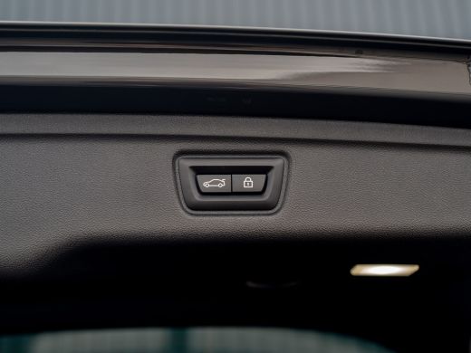 BMW 3 Serie Touring M340i xDrive | Laser | 360 Camera | Trekhaak | Harman/Kardon | Head Up | Dodehoek sensore... ActivLease financial lease