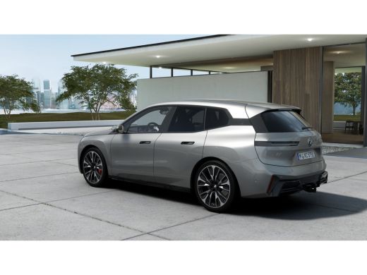 BMW iX xDrive60 M Sport / Panoramadak / Trekhaak / Adaptief onderstel / Soft-Close / Stoelventilatie / P... ActivLease financial lease