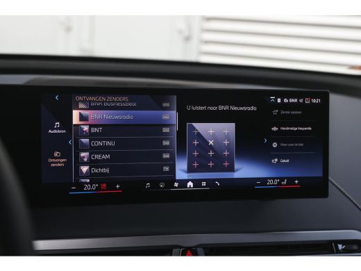 BMW iX xDrive60 M Sport / Panoramadak / Trekhaak / Adaptief onderstel / Soft-Close / Stoelventilatie / P... ActivLease financial lease