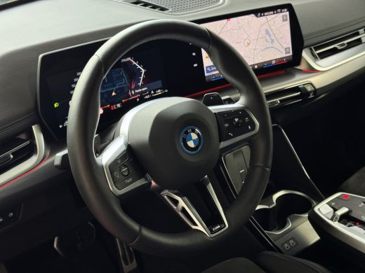 BMW X1 XDRIVE 25E M-SPORT LED ELEK.KLEP NAVI STOELVERW M-SHADOW LINE CARPLAY/ANDROID ZWARTE.HEMEL PHEV P... ActivLease financial lease