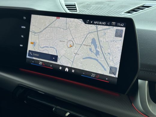 BMW X1 XDRIVE 25E M-SPORT LED ELEK.KLEP NAVI STOELVERW M-SHADOW LINE CARPLAY/ANDROID ZWARTE.HEMEL PHEV P... ActivLease financial lease