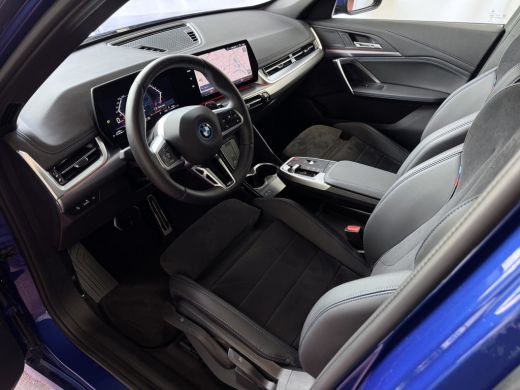 BMW X1 XDRIVE 25E PHEV M-SPORT LED ELEK.KLEP NAVI STOELVERW M-SHADOW LINE CARPLAY/ANDROID ZWARTE.HEMEL P... ActivLease financial lease