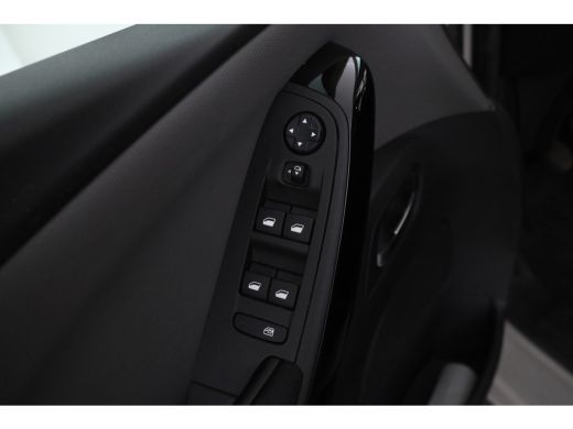 Citroën Grand C4 Spacetourer 1.5 BlueHDI Shine Navigatie, Airco, Bleutooth ActivLease financial lease