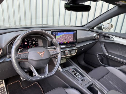 CUPRA Formentor 1.4 e-Hybrid 245Pk VZ Copper Edition | Panodak | Keyless | Camera | Prijs Rijklaar!! ActivLease financial lease