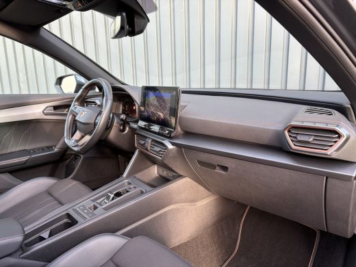 CUPRA Formentor 1.4 e-Hybrid 245Pk VZ Copper Edition | Panodak | Keyless | Camera | Prijs Rijklaar!! ActivLease financial lease
