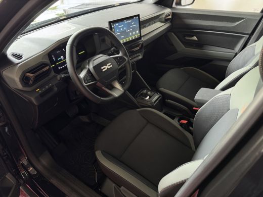 Dacia Duster 1.6 HYBRID EXTREME CAMERA CARLAY NAVI STOEL/STUUR/RUIT VERW. LED PDC ActivLease financial lease