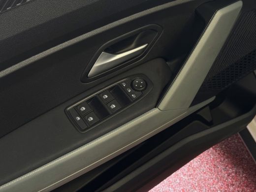 Dacia Duster 1.6 HYBRID EXTREME SANDSTONE CAMERA CARLAY NAVI STOEL/STUUR/RUIT VERW. LED PDC ActivLease financial lease