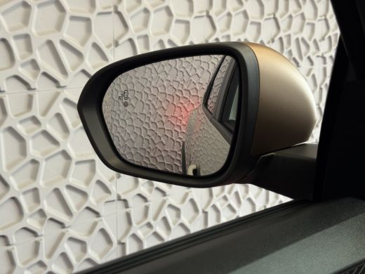 Dacia Duster 1.6 HYBRID EXTREME SANDSTONE CAMERA CARLAY NAVI STOEL/STUUR/RUIT VERW. LED PDC ActivLease financial lease