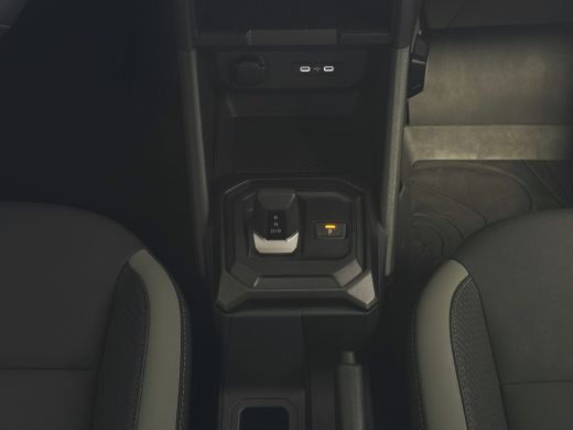 Dacia Duster 1.6 HYBRID EXTREME SANDSTONE CAMERA CARLAY NAVI STOEL/STUUR/RUIT VERW. LED PDC ActivLease financial lease