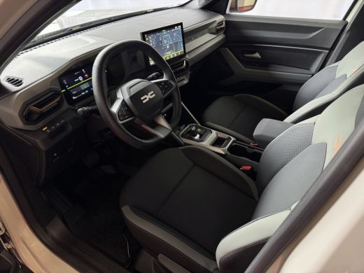 Dacia Duster 1.6 HYBRID EXTREME SANDSTONE CAMERA CARLAY NAVI STOEL/STUUR/RUIT VERW. LED PDC ActivLease financial lease