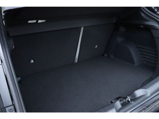 Fiat 600 La Prima 145 Hybrid | 18" lichtmetalen velgen Diamont Cut | 6-voudig handmatig verstelbare passag... ActivLease financial lease