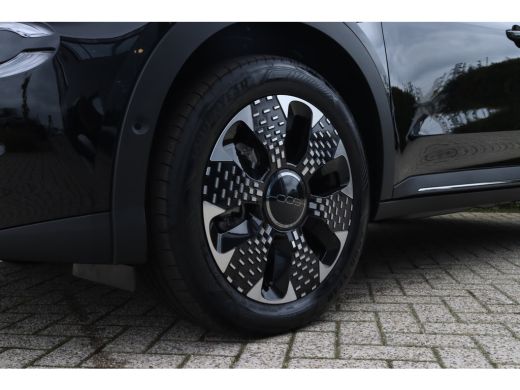 Fiat 600 La Prima 145 Hybrid | 18" lichtmetalen velgen Diamont Cut | 6-voudig handmatig verstelbare passag... ActivLease financial lease