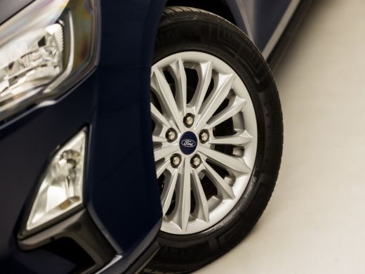 Ford Focus 1.0 EcoBoost Titanium Sport (APPLE CARPLAY, GROOT NAVI, CLIMATE, KEYLESS, SPORTSTOELEN, LED KOPLA... ActivLease financial lease