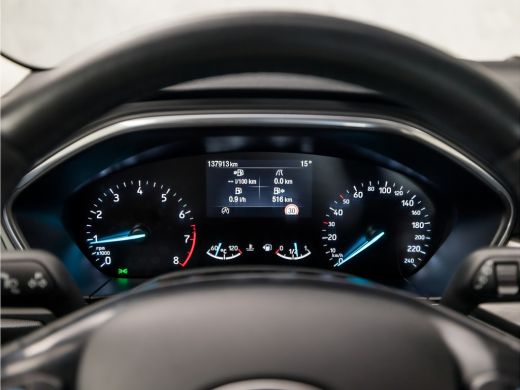 Ford Focus 1.0 EcoBoost Titanium Sport (APPLE CARPLAY, GROOT NAVI, CLIMATE, KEYLESS, SPORTSTOELEN, LED KOPLA... ActivLease financial lease