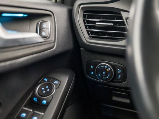 Ford Focus 1.0 EcoBoost Titanium Sport (APPLE CARPLAY, GROOT NAVI, CLIMATE, KEYLESS, SPORTSTOELEN, LED KOPLA... ActivLease financial lease