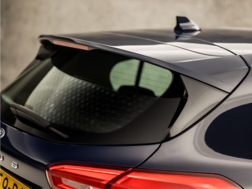 Ford Focus 1.0 EcoBoost Titanium Sport (APPLE CARPLAY, GROOT NAVI, CLIMATE, KEYLESS, SPORTSTOELEN, LED KOPLA... ActivLease financial lease