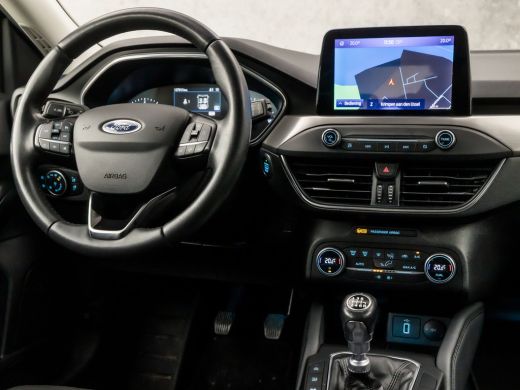 Ford Focus 1.0 EcoBoost Titanium Sport (APPLE CARPLAY, GROOT NAVI, CLIMATE, KEYLESS, SPORTSTOELEN, LED KOPLA... ActivLease financial lease