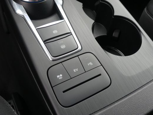 Ford Kuga 2.5 PHEV 225PK Titanium | TREKHAAK | STOEL+STUUR+VOORRUITVERWARMING | CAMERA | ActivLease financial lease
