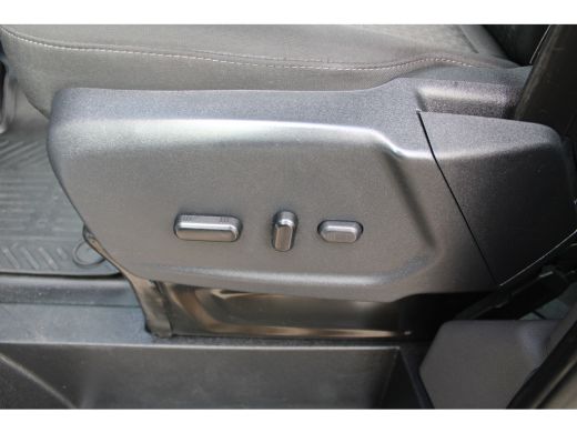 Ford Transit 2.0 TDCI | NAVI | CAMERA | SENSOREN VOOR/ACHTER | TREKHAAK | VERWARMDE VOORRUIT | ActivLease financial lease