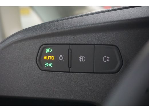 Ford Transit Connect 1.5 EcoBoost PHEV L1 Trend VOORRAAD DEAL! | Cruise control | Kleur wit | Parkeersensor voor en ac... ActivLease financial lease