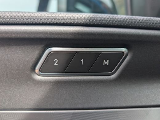 Lynk & Co 01 1.5 262pk Plug-in Hybrid Alarmsysteem | Apple Carplay/Android Auto|telefoonintegratie premium | C... ActivLease financial lease
