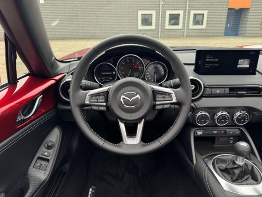 Mazda MX-5 1.5 SkyActiv-G 132 Homura | Achteruitrijcamera | Stoelverwarming | Hardtop | Dodehoek-hulp | Clim... ActivLease financial lease
