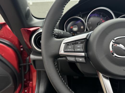 Mazda MX-5 1.5 SkyActiv-G 132 Homura | Achteruitrijcamera | Stoelverwarming | Hardtop | Dodehoek-hulp | Clim... ActivLease financial lease