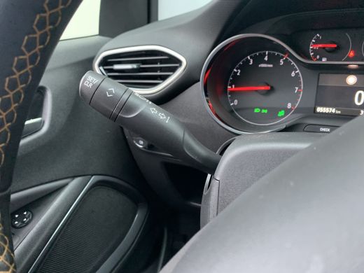 Opel Crossland X 1.2 Turbo Innovation Airco | AGR-Stoelen | Camera | Cruise Control | DAB | Keyless | LED | Navi |... ActivLease financial lease