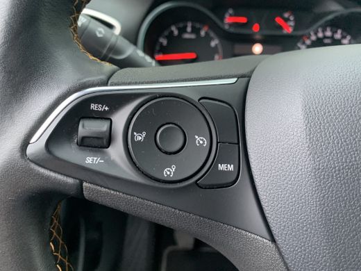 Opel Crossland X 1.2 Turbo Innovation Airco | AGR-Stoelen | Camera | Cruise Control | DAB | Keyless | LED | Navi |... ActivLease financial lease