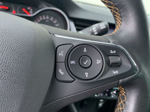 Opel Crossland X 1.2 Turbo Innovation Airco | AGR-Stoelen | Camera | Cruise Control | DAB | Keyless | LED | Navi |... ActivLease financial lease