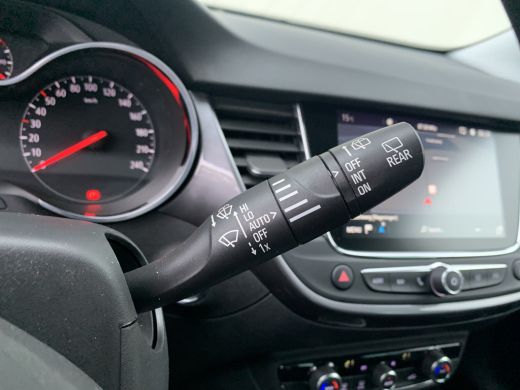 Opel Crossland X 1.2 Turbo Innovation Airco | AGR-Stoelen | Camera | Cruise Control | DAB | Keyless | LED | Navi |... ActivLease financial lease