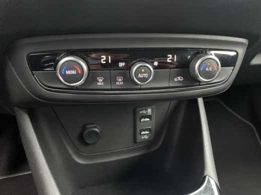 Opel Crossland X 1.2 Turbo Innovation Airco | AGR-Stoelen | Camera | Cruise Control | DAB | Keyless | LED | Navi |... ActivLease financial lease