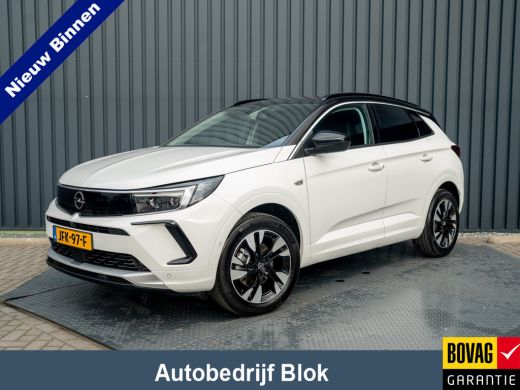 Opel Grandland 1.2 Turbo 130Pk Aut. Ultimate | Keyless | Elk. A-klep | Stoel & Stuur verw. | Camera | Prijs Rijk... Opel Grandland 1.2 Turbo 130Pk Aut. Ultimate | Keyless | Elk. A-klep | Stoel & Stuur verw. | Camera | Prijs Rijk...