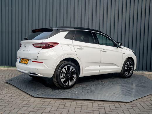 Opel Grandland 1.2 Turbo 130Pk Aut. Ultimate | Keyless | Elk. A-klep | Stoel & Stuur verw. | Camera | Prijs Rijk... ActivLease financial lease