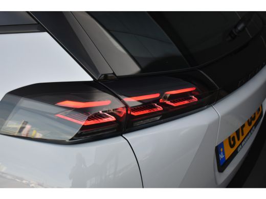 Peugeot 2008 1.2 Hybrid 136 Style Automaat | Navigatie by App | Parkeersensoren | Full-LED | Apple Carplay | A... ActivLease financial lease