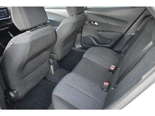 Peugeot 2008 1.2 Hybrid 136 Style Automaat | Navigatie by App | Parkeersensoren | Full-LED | Apple Carplay | A... ActivLease financial lease