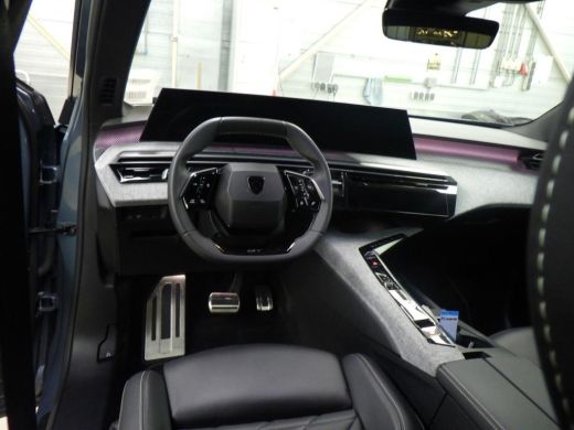 Peugeot 3008 1.2 Hybrid 136 GT | Automaat | Navigatie | Camera | Panorama/schuifdak | Lederen bekleding | ActivLease financial lease