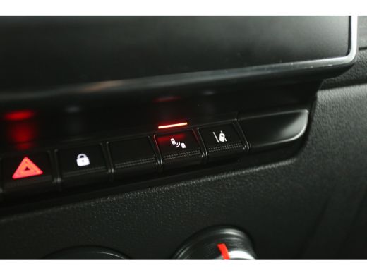 Renault Master T35 2.3 dCi 135 L2H2 | 3500kg Trekgew. | Airco | Cruise | 3-Zits | Camera | Navigatie | Trekh. | ... ActivLease financial lease