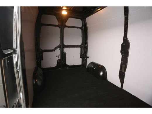 Renault Master T35 2.3 dCi 135 L2H2 | 3500kg Trekgew. | Airco | Cruise | 3-Zits | Camera | Navigatie | Trekh. | ... ActivLease financial lease