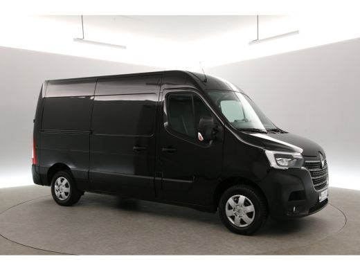 Renault Master T35 2.3 dCi 135 L2H2 | 3500kg Trekgew. | Airco | Cruise | 3-Zits | Camera | Navigatie | Trekh. | ... ActivLease financial lease