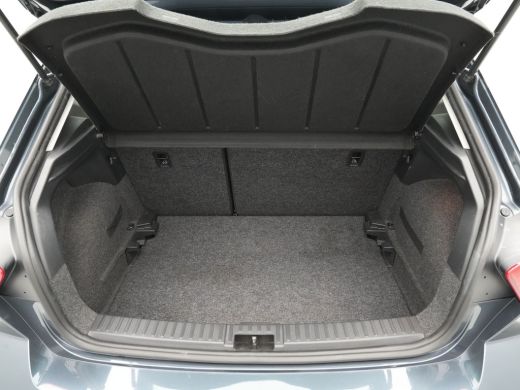 Seat Ibiza 1.0 EcoTSI 95pk Style Navi via App Clima Pdc Front/Lane Assist Dab 275 ActivLease financial lease