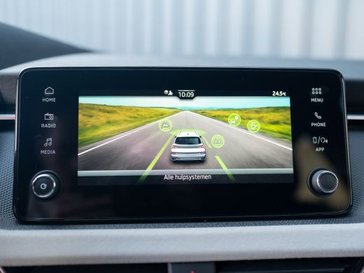 Skoda Kamiq 1.0 TSI Business Edition | Keyless | Trekhaak |Stoelverwarming | Parkeersensoren | Prijs Rijklaar!! ActivLease financial lease