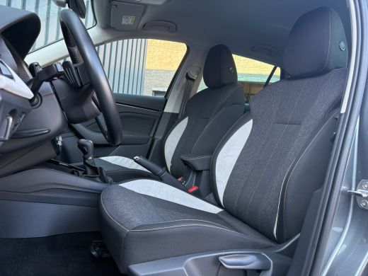 Skoda Kamiq 1.0 TSI Business Edition | Keyless | Trekhaak |Stoelverwarming | Parkeersensoren | Prijs Rijklaar!! ActivLease financial lease