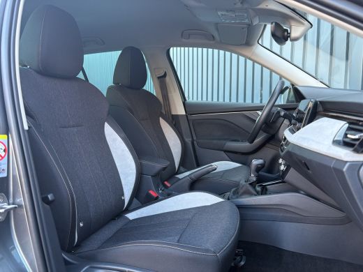 Skoda Kamiq 1.0 TSI Business Edition | Keyless | Trekhaak |Stoelverwarming | Parkeersensoren | Prijs Rijklaar!! ActivLease financial lease