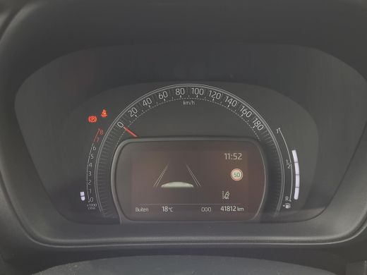 Toyota Aygo 1.0 VVT-i MT Play | Apple CarPlay | Pakeercamera | Cruise Control | Rijklaarprijs incl. garantie | ActivLease financial lease