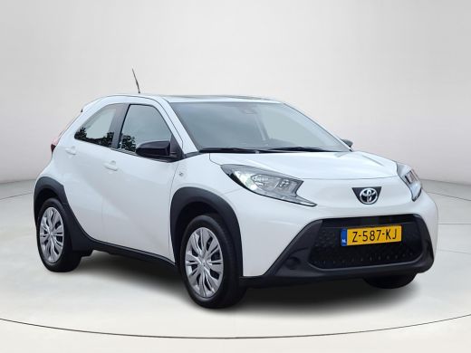 Toyota Aygo 1.0 VVT-i MT Play | Apple CarPlay | Pakeercamera | Cruise Control | Rijklaarprijs incl. garantie | ActivLease financial lease