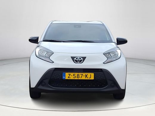Toyota Aygo 1.0 VVT-i MT Play | Apple CarPlay | Pakeercamera | Cruise Control | Rijklaarprijs incl. garantie | ActivLease financial lease