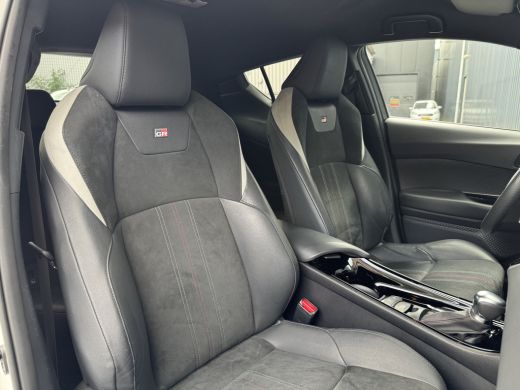 Toyota C-HR 1.8 Hybrid GR-Sport / bi tone | LED | Apple Carplay/Android Auto | 10 jr GARANTIE | Prijs Rijklaar!! ActivLease financial lease